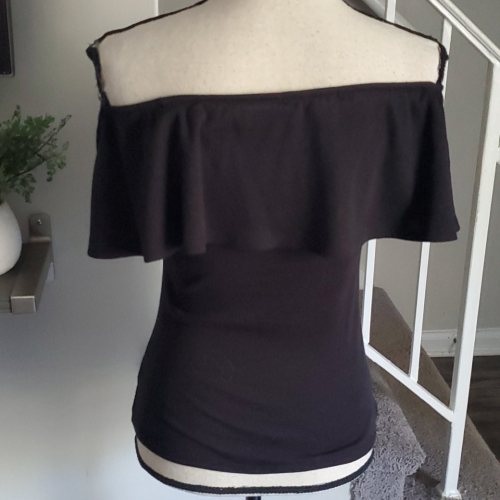 Cotton On Ruffle Off the Shoulder Ribbed Top - Picture 3 of 7